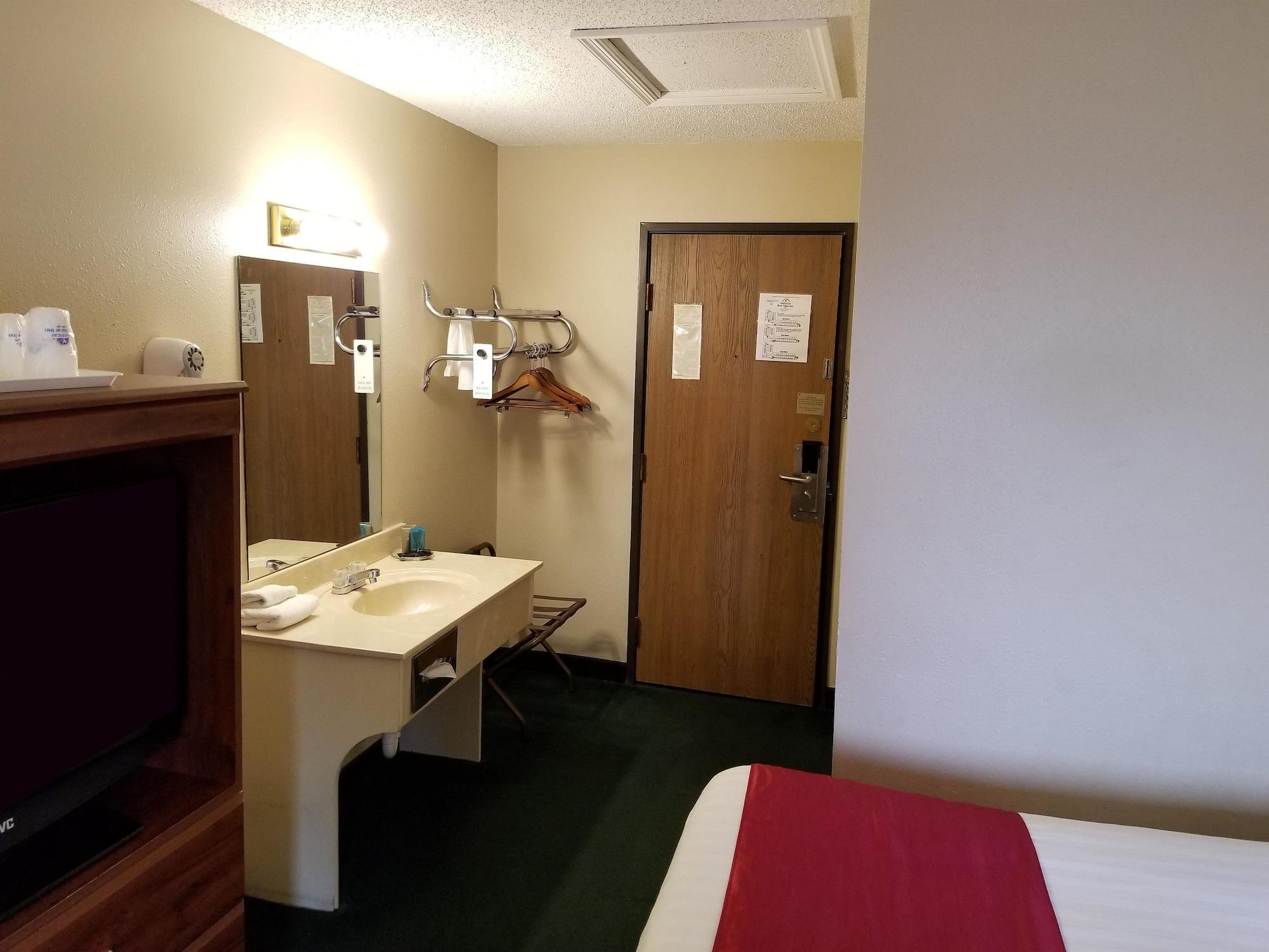 Americas Best Value Inn St. Louis / South Mehlville Esterno foto