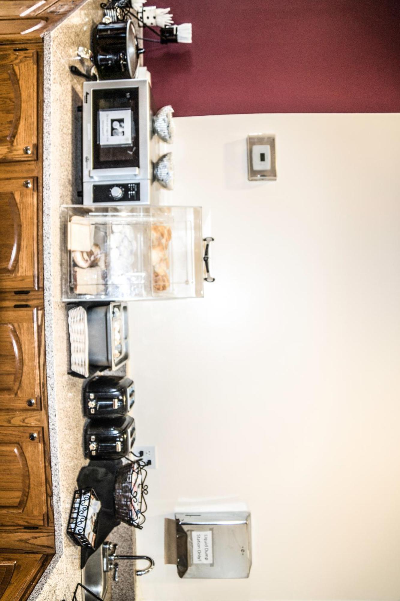 Americas Best Value Inn St. Louis / South Mehlville Esterno foto
